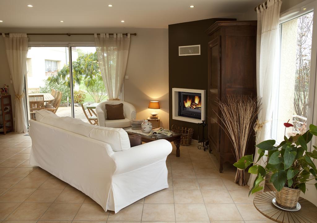 La Bergerie Bed & Breakfast Pollionnay Bagian luar foto