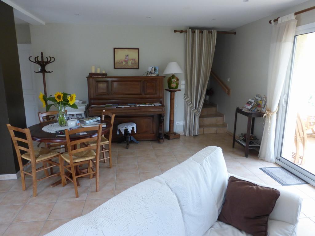 La Bergerie Bed & Breakfast Pollionnay Bagian luar foto