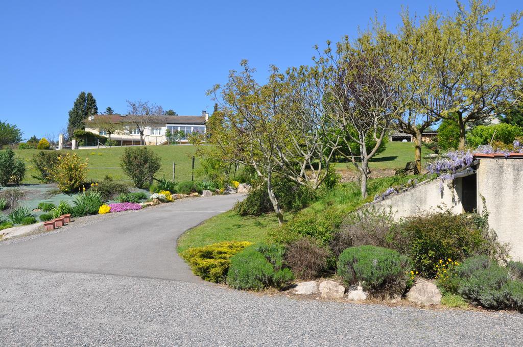 La Bergerie Bed & Breakfast Pollionnay Bagian luar foto