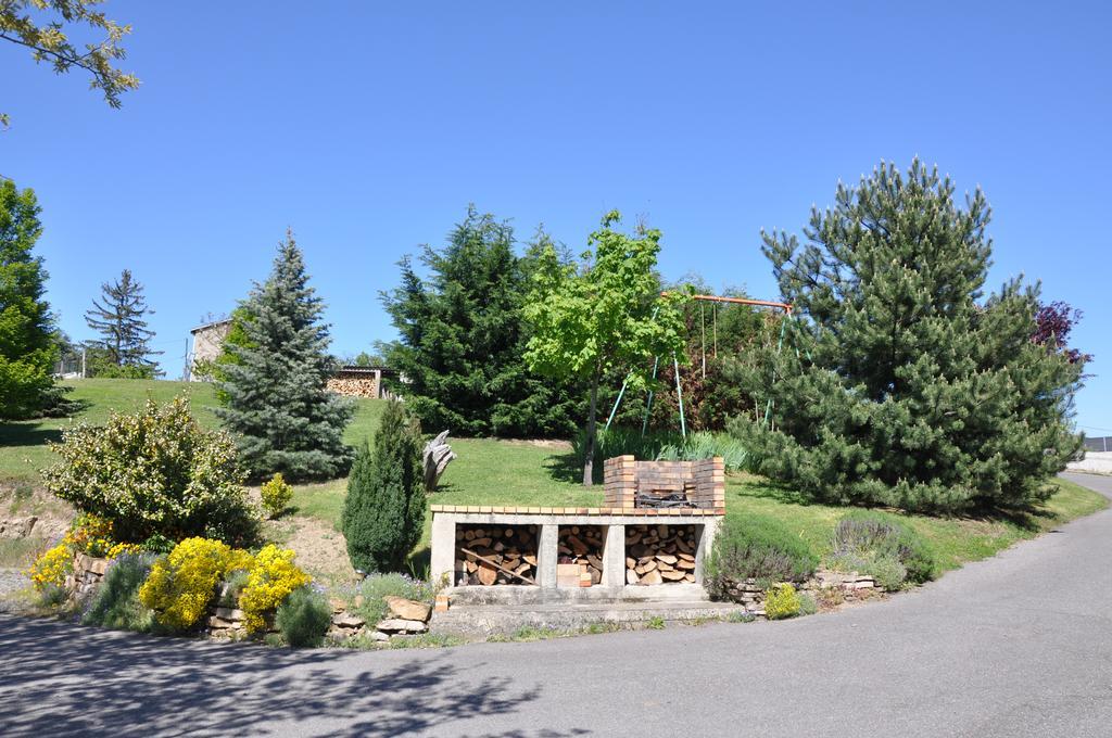 La Bergerie Bed & Breakfast Pollionnay Bagian luar foto