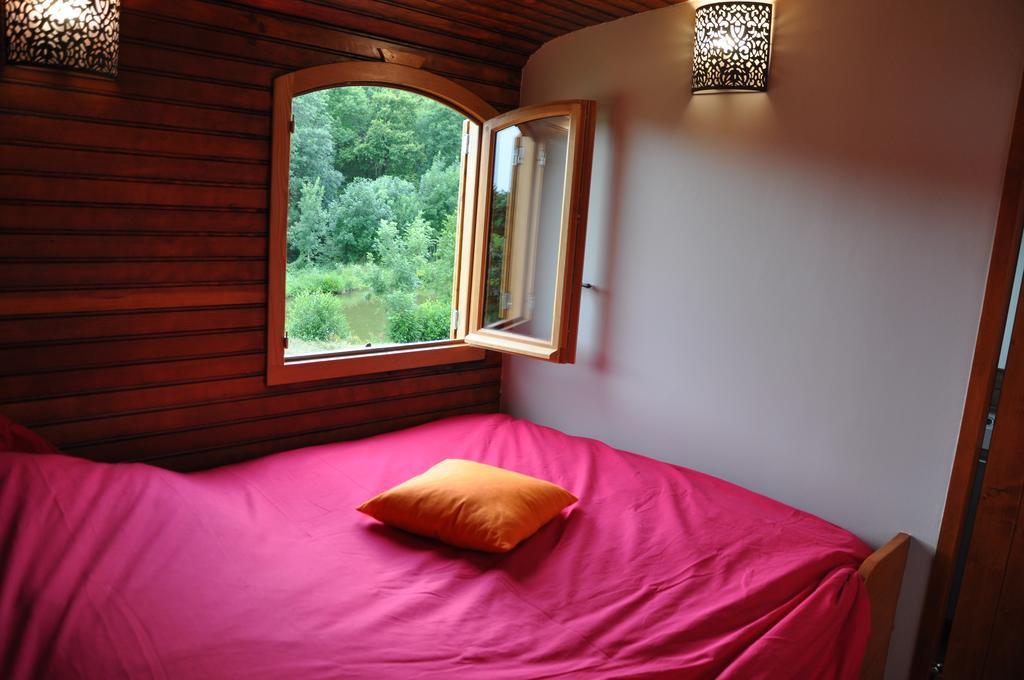 La Bergerie Bed & Breakfast Pollionnay Bagian luar foto